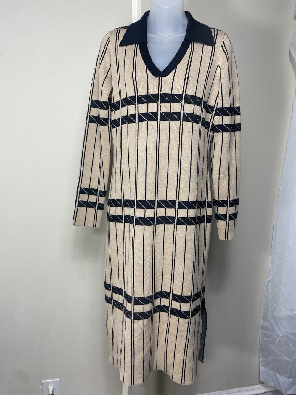 Emma & Posh Knit Sweater Dress Size M Beige Black Geometric Striped Polo Midi
